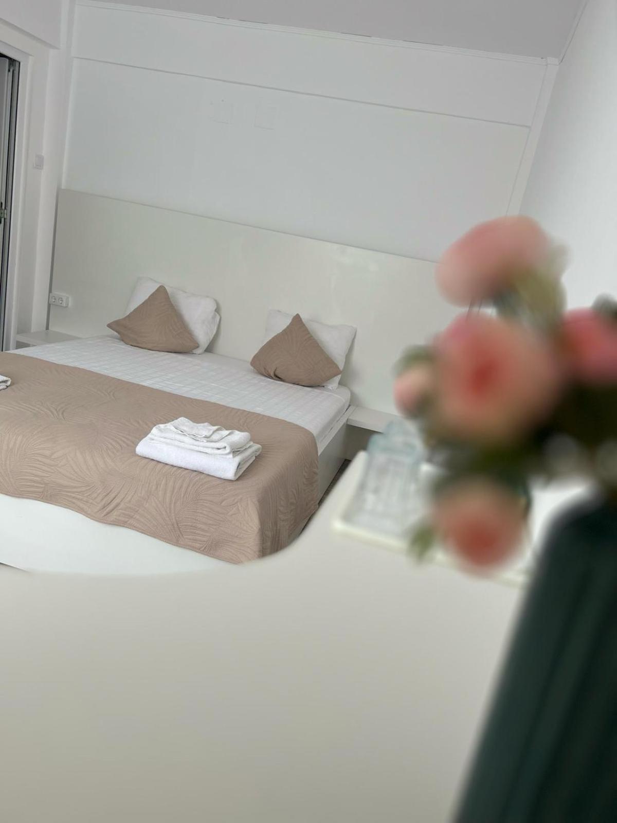 Casa Irina 2Mai Hotel 2 Mai Bagian luar foto